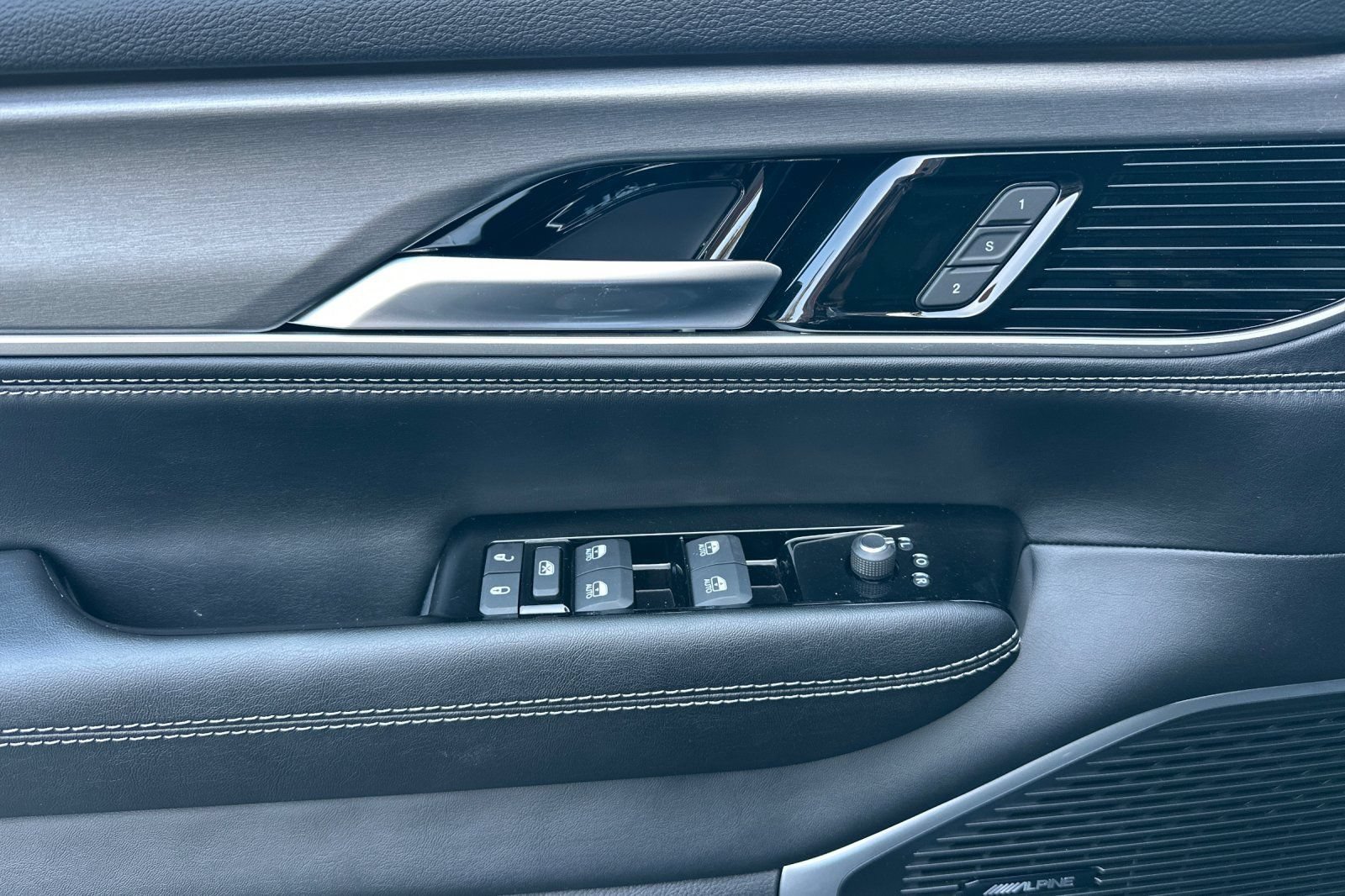 New 2026 Jeep Grand Wagoneer 4WD image 10
