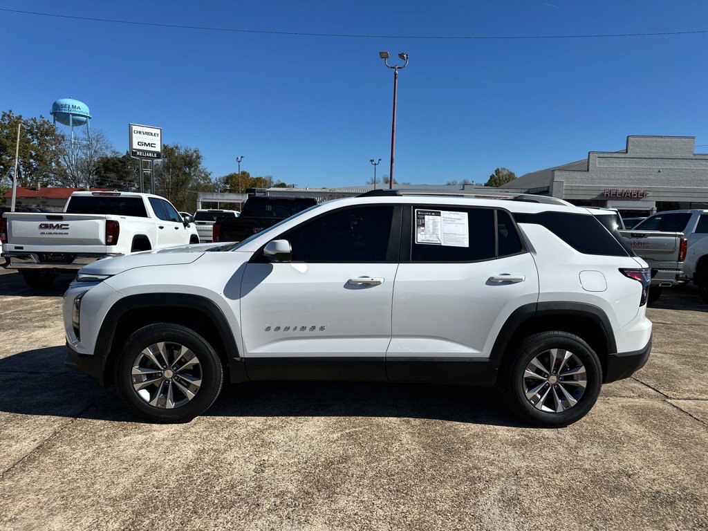 Used 2025 Chevrolet Equinox LT w/ Convenience Package II image 3