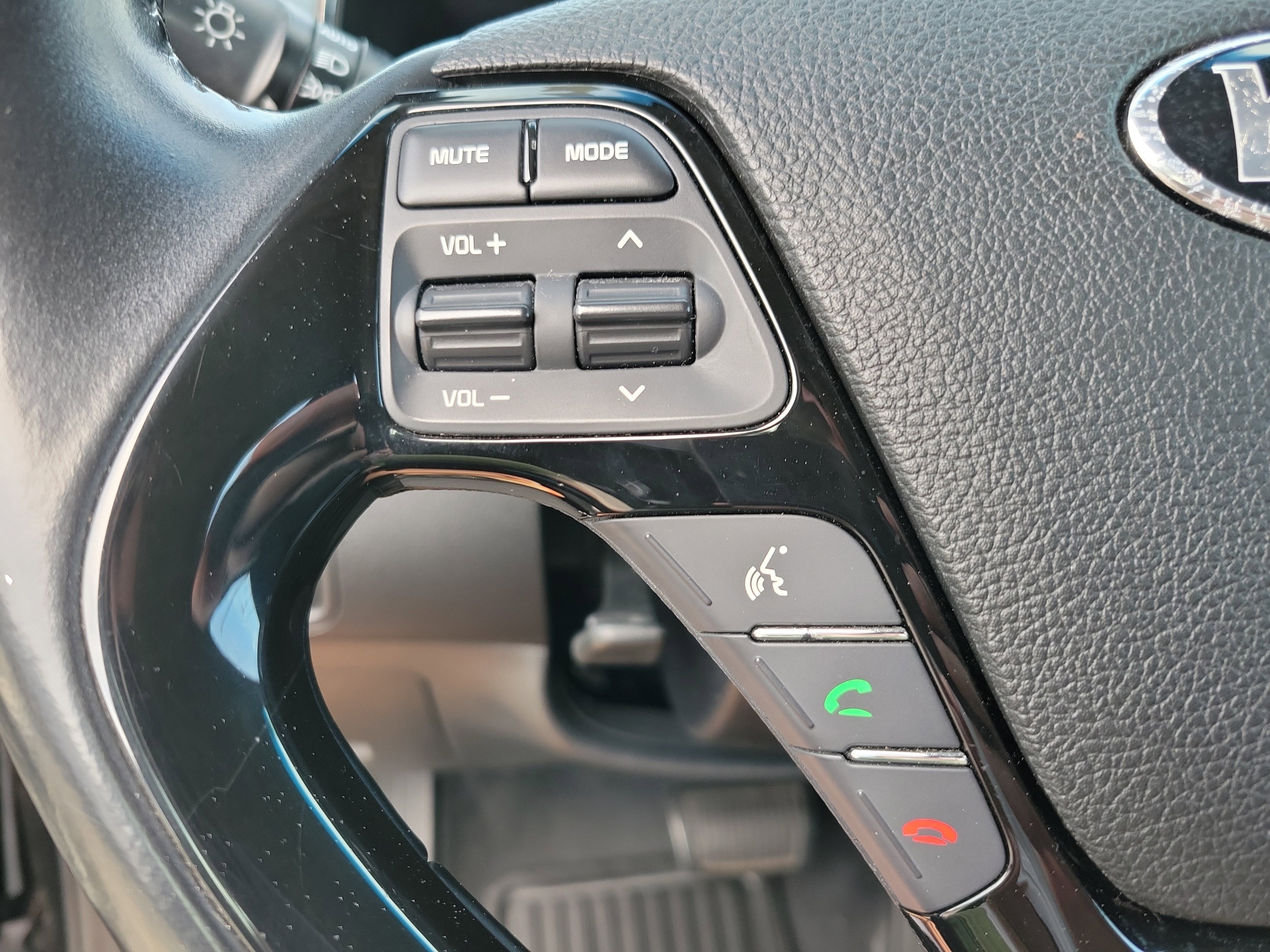 Used 2018 Kia Forte S image 14