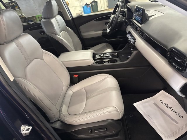 Used 2025 Honda Pilot EX-L image 28