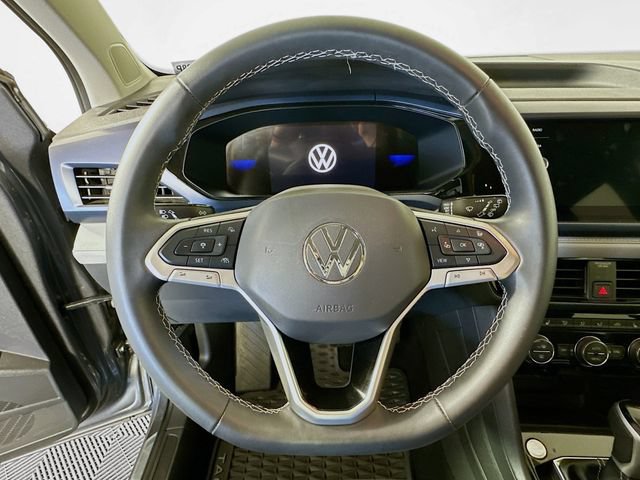 Used 2024 Volkswagen Taos SE FWD image 13