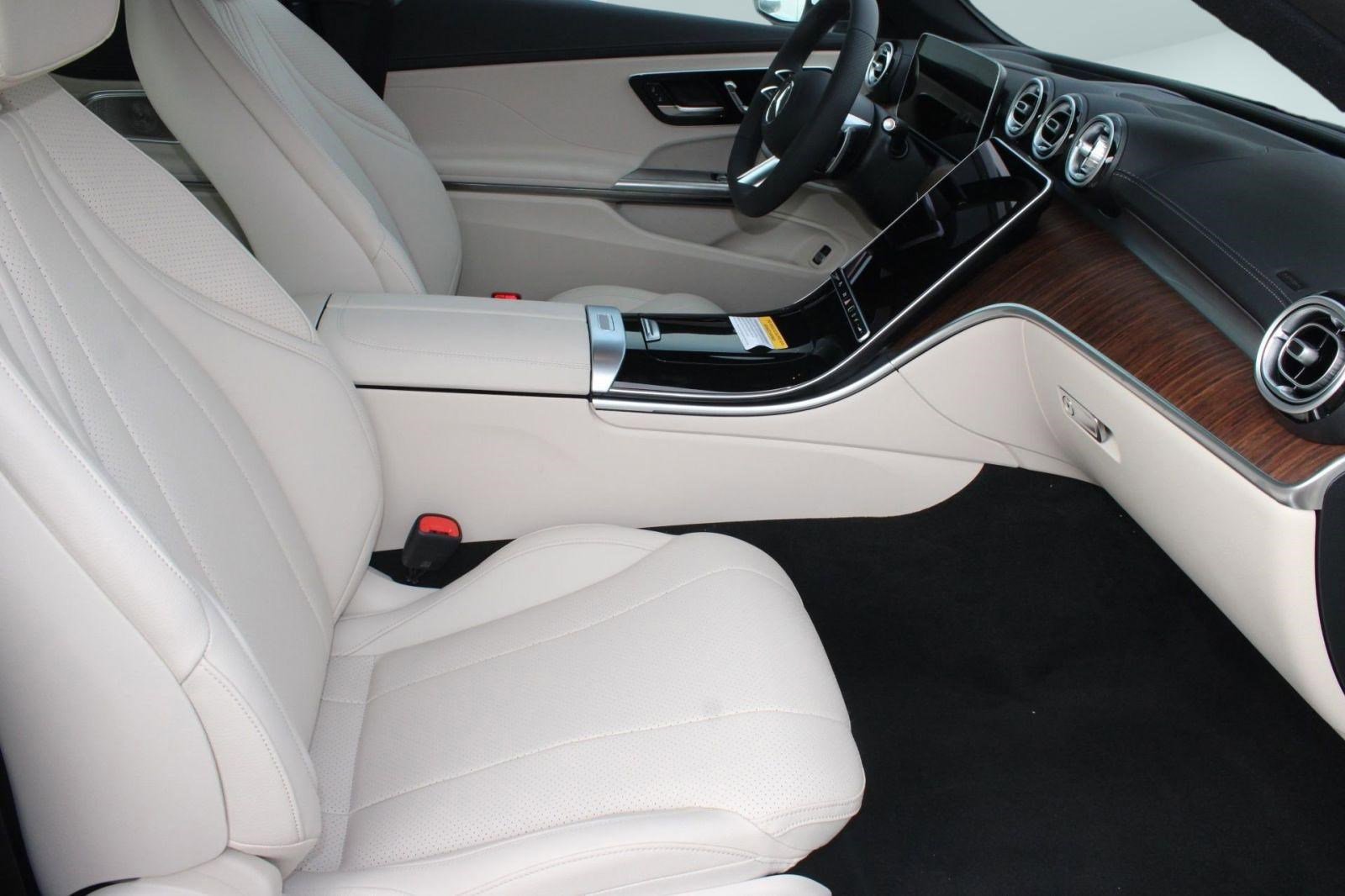 Used 2026 Mercedes-Benz CLE 300 4MATIC Coupe image 29