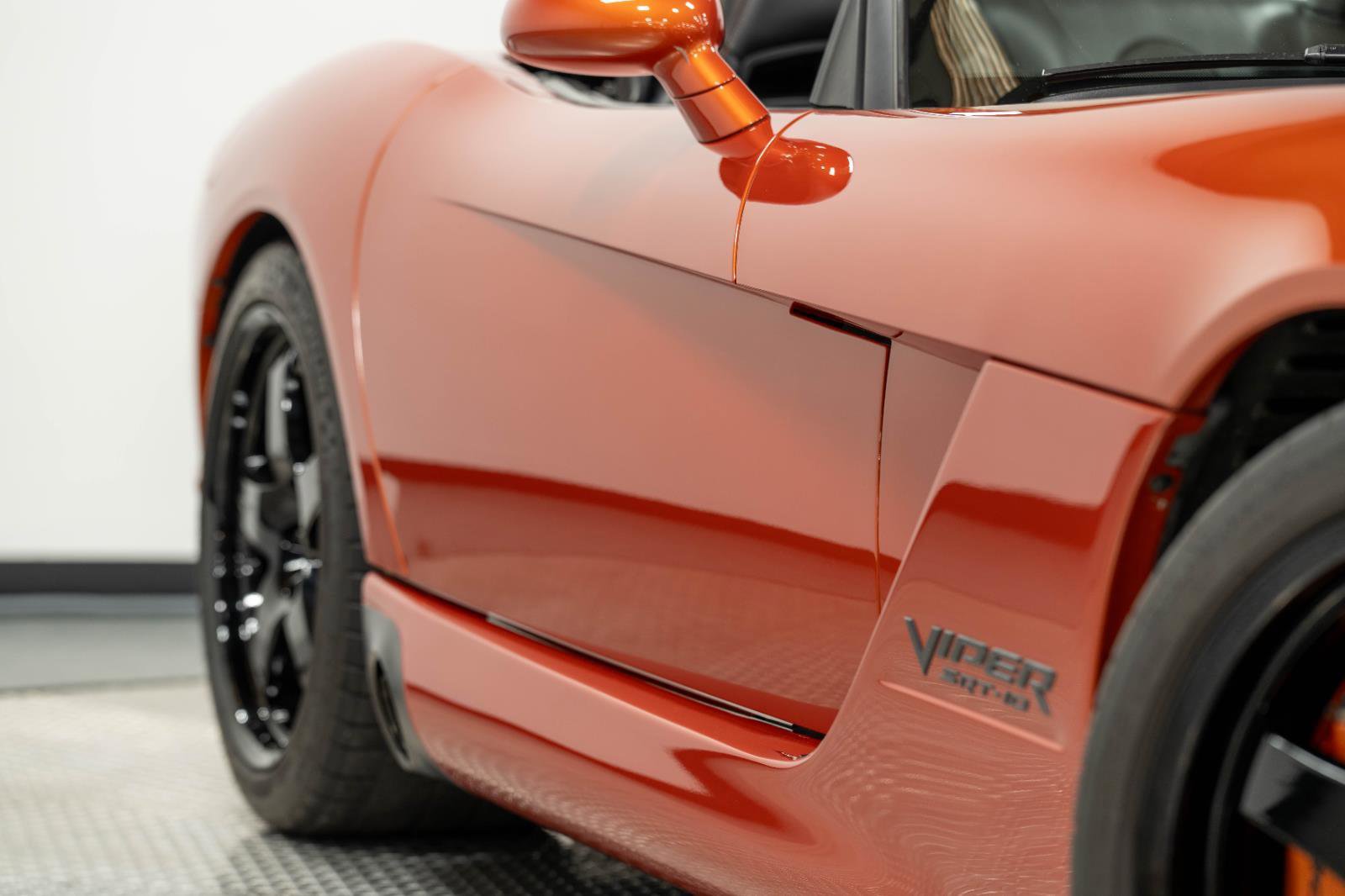 Used 2005 Dodge Viper SRT-10 w/ Copperhead Edition Group RWD image 62