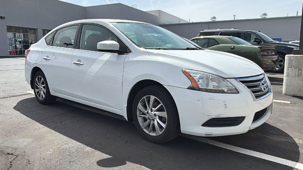 Used 2015 Nissan Sentra SV w/ Style Package image 1