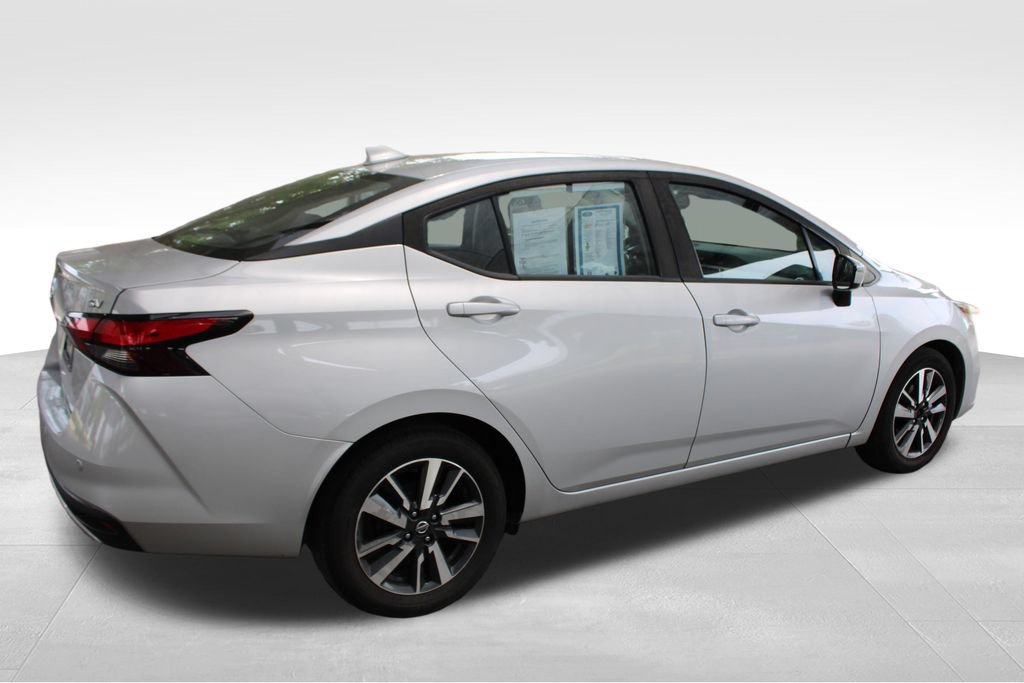 Used 2021 Nissan Versa SV FWD image 15