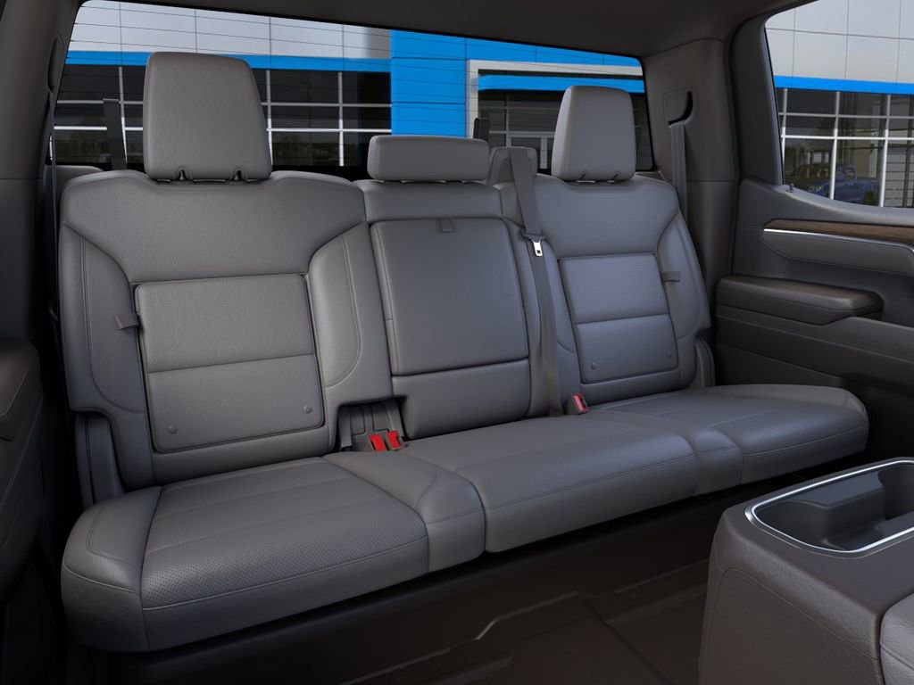 New 2026 GMC Sierra 1500 SLT image 17