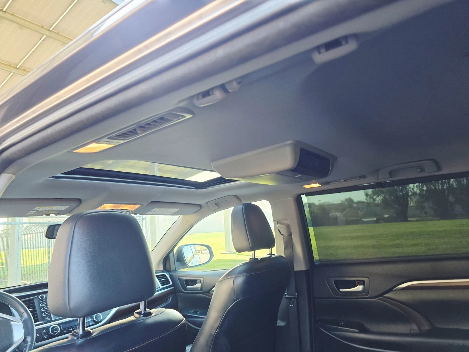 Used 2016 Toyota Highlander Limited image 48