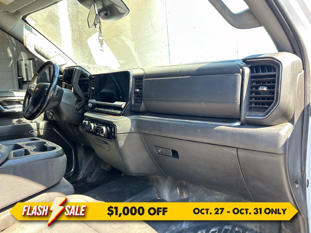 Used 2024 Chevrolet Silverado 2500 LT w/ Snow Plow Prep/Camper Package AWD/4WD image 15
