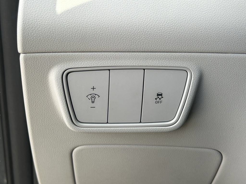Certified 2024 Hyundai Tucson SE FWD image 28