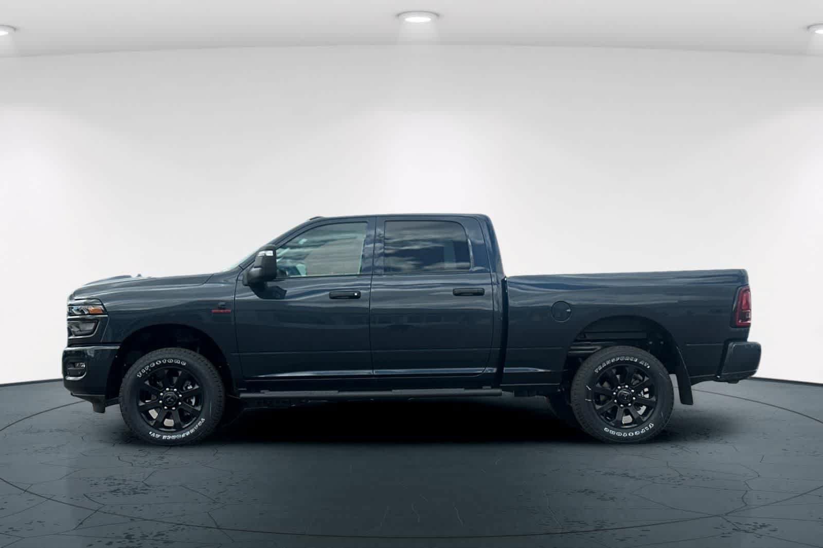 New 2026 RAM 2500 Tradesman AWD/4WD image 9