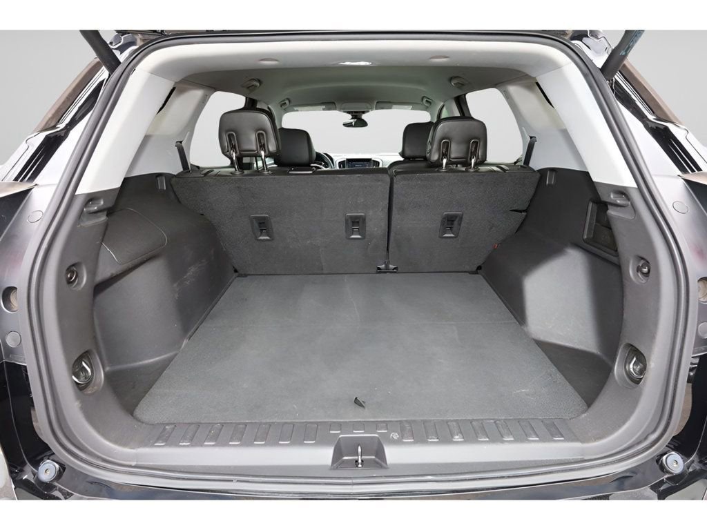 Used 2020 GMC Terrain SLT w/ Preferred Package FWD image 17