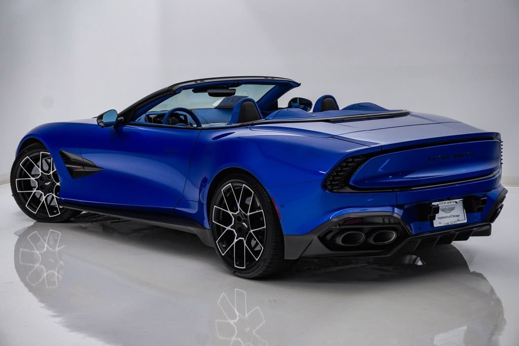Used 2026 Aston Martin Vanquish Convertible RWD image 12