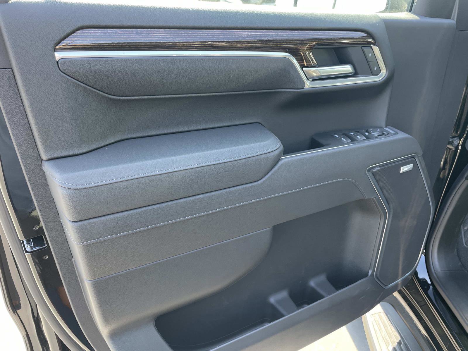 New 2026 GMC Sierra 1500 Elevation image 20