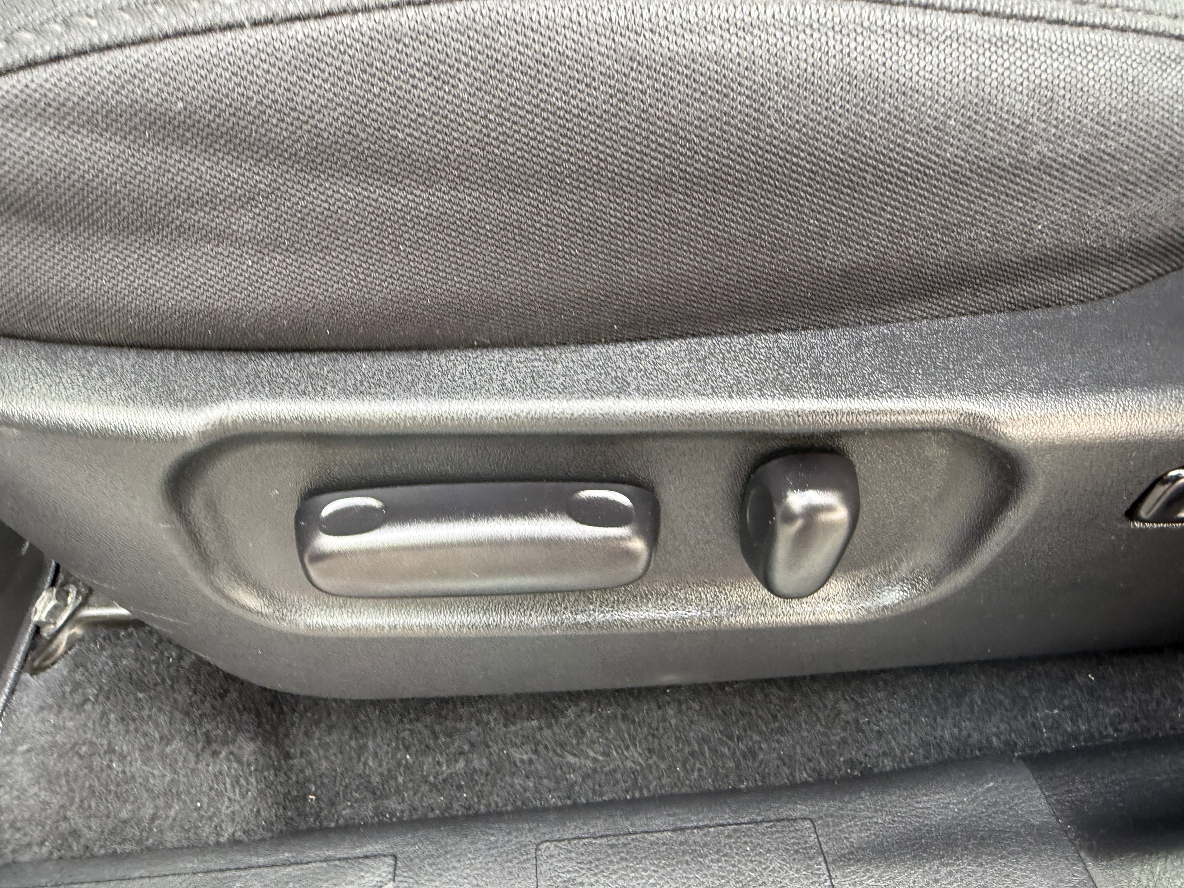 Certified 2020 Toyota Tacoma TRD Off-Road w/ Technology Package image 28