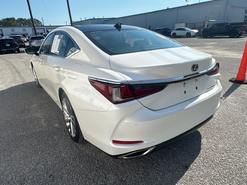 Used 2019 Lexus ES 350 Ultra Luxury w/ Accessory Package 2 FWD image 6