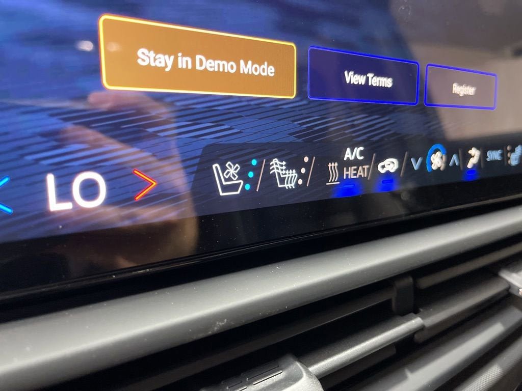 New 2025 Chevrolet Silverado EV LT AWD/4WD image 32