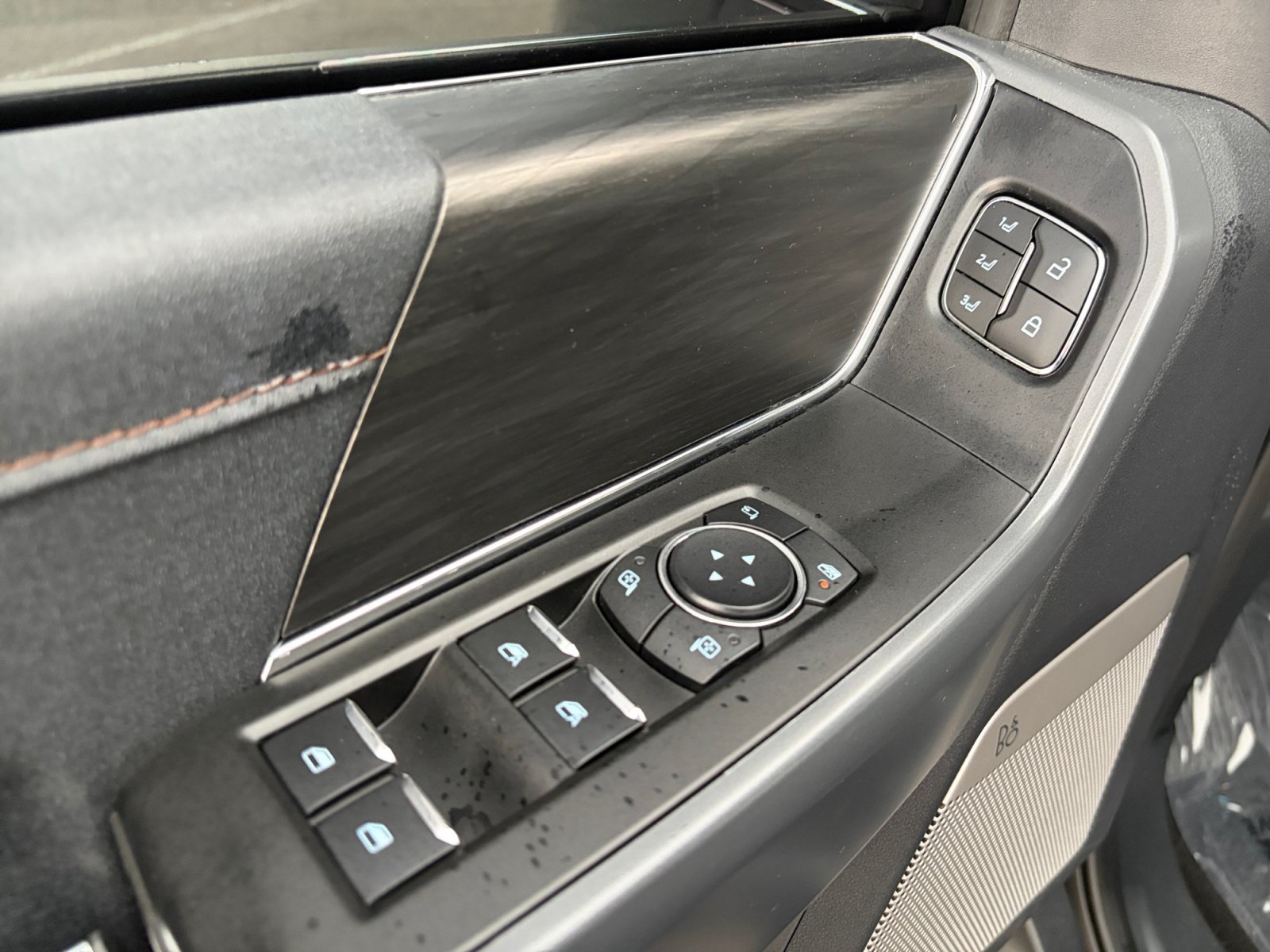 Used 2024 Ford F150 Lightning Lariat AWD/4WD image 16
