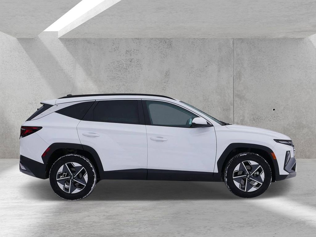Used 2025 Hyundai Tucson SEL AWD/4WD image 2