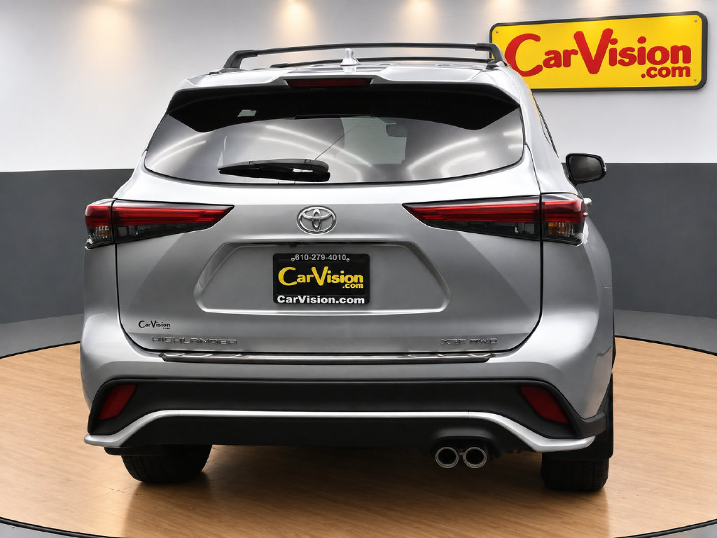 Used 2023 Toyota Highlander XSE AWD/4WD image 7