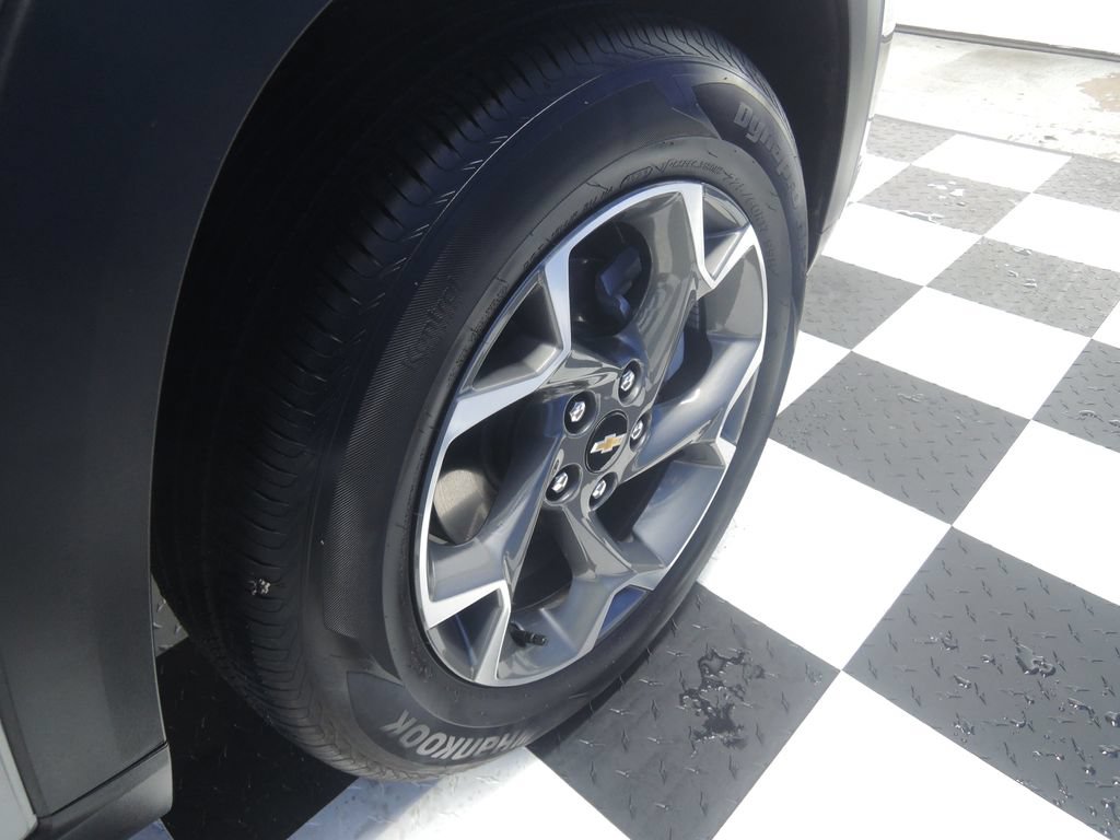 Used 2024 Chevrolet Trax LT w/ Driver Confidence Package FWD image 30