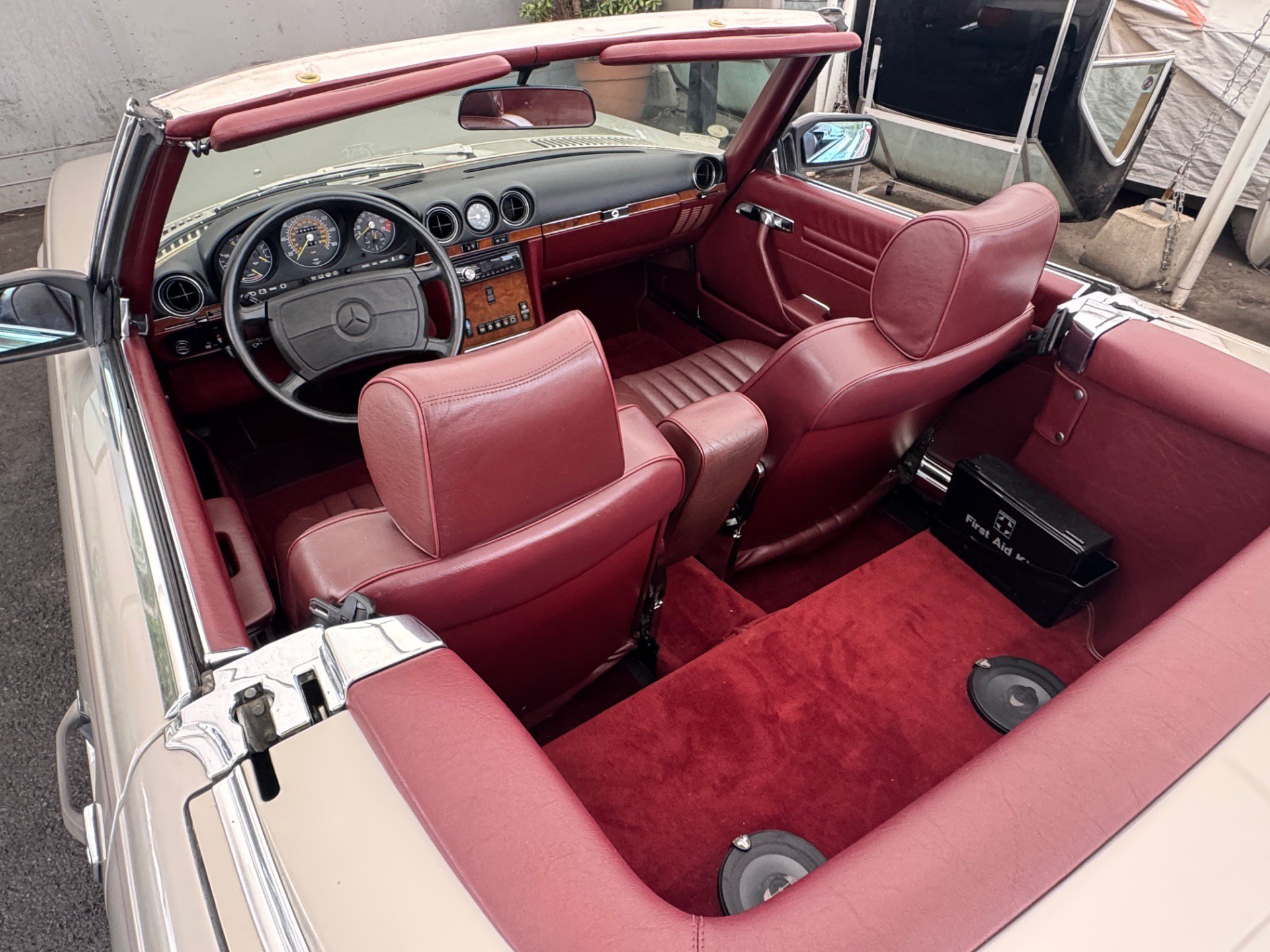 Used 1987 Mercedes-Benz 560 SL image 26