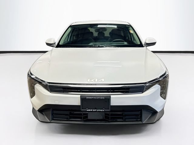 Used 2025 Kia K4 FWD image 2