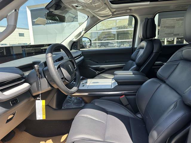 New 2027 Lincoln Navigator Reserve AWD/4WD image 32