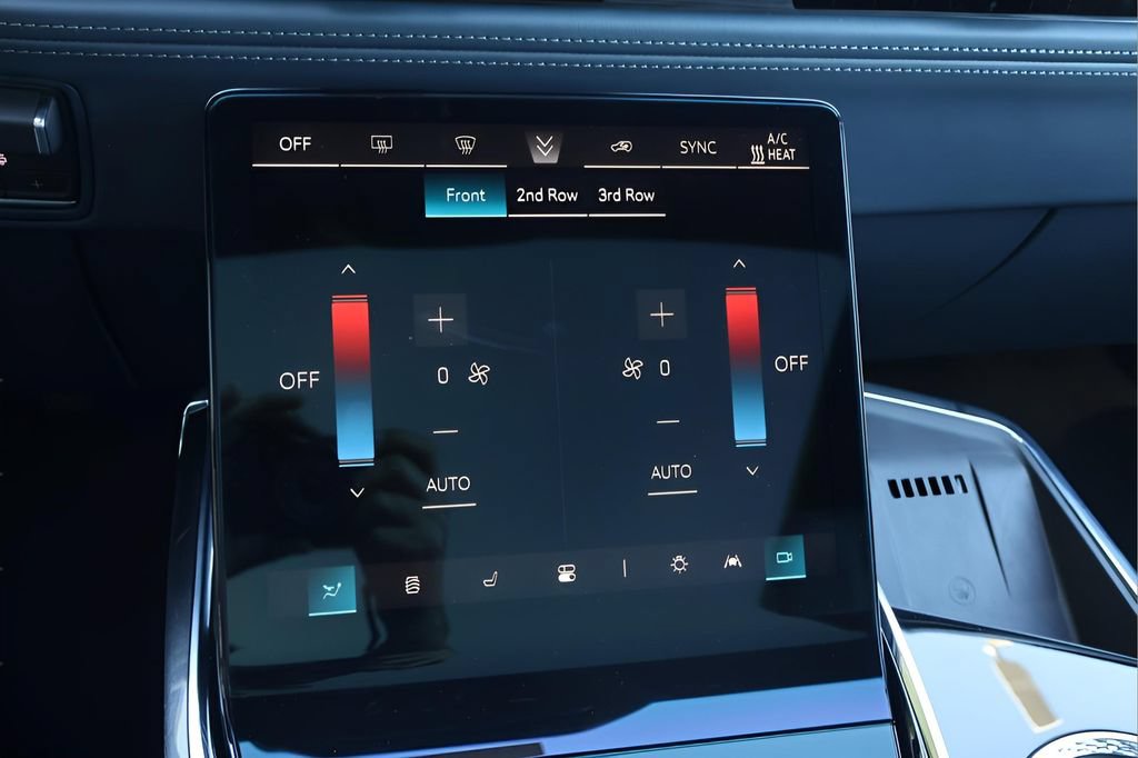 New 2025 Cadillac Escalade IQ Luxury 2 AWD/4WD image 32