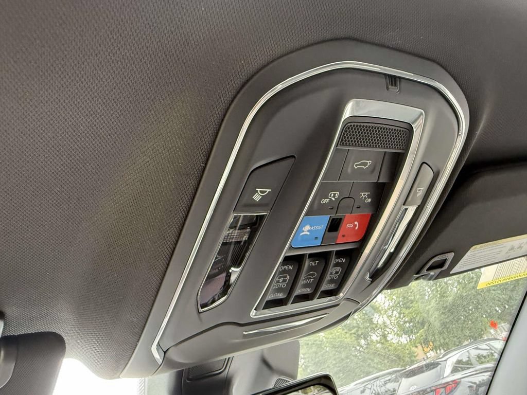 New 2027 Jeep Grand Cherokee Limited AWD/4WD image 28