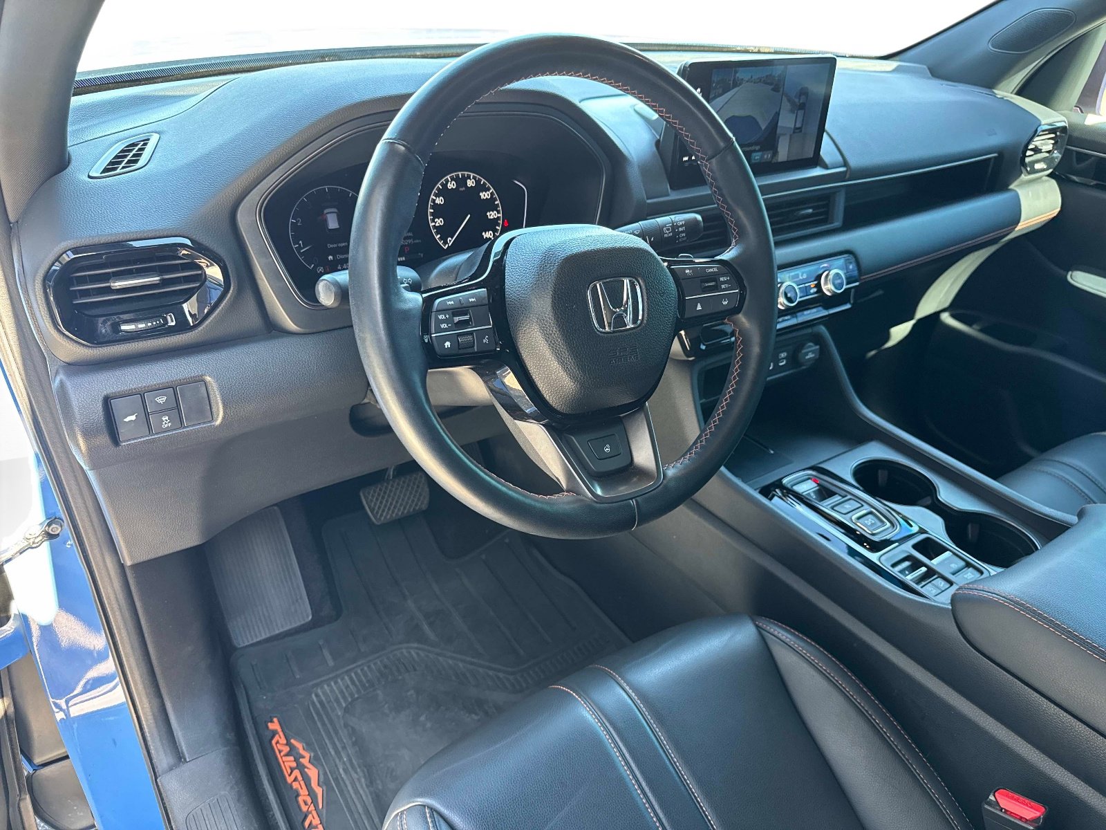 Used 2023 Honda Pilot TrailSport image 23