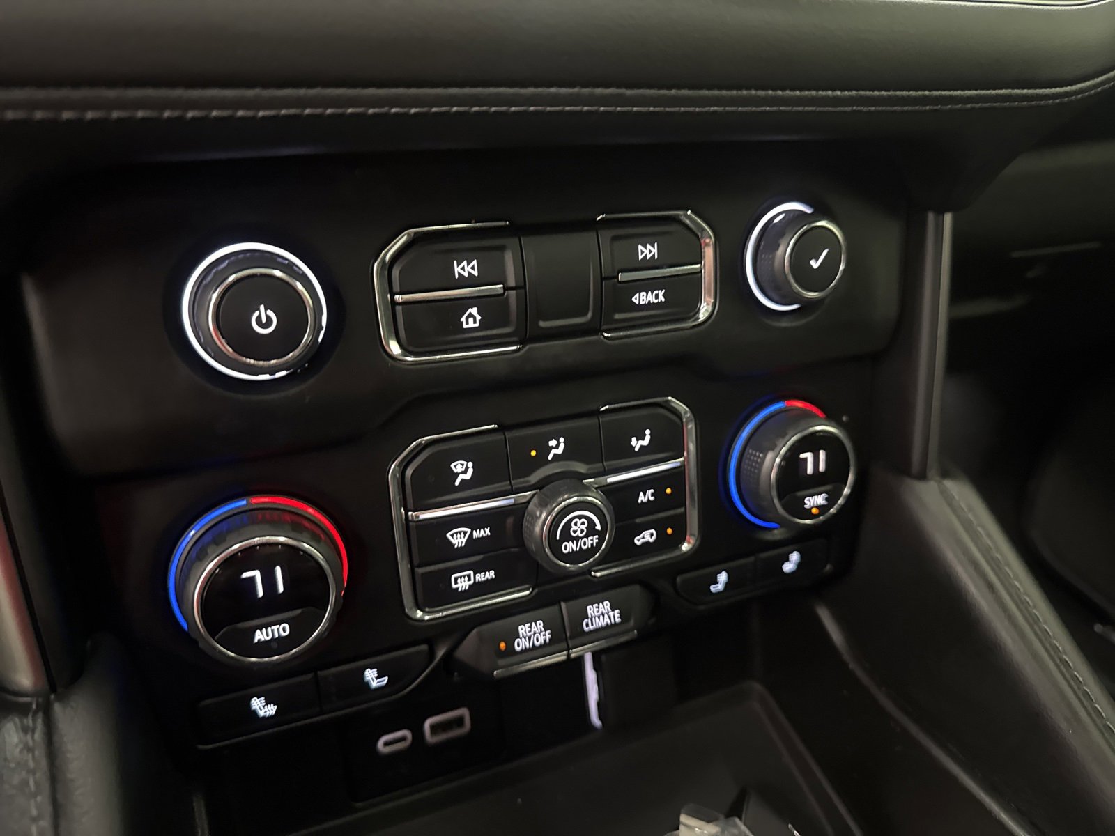 Used 2021 Chevrolet Tahoe Z71 w/ Rear Media and Nav Package image 20