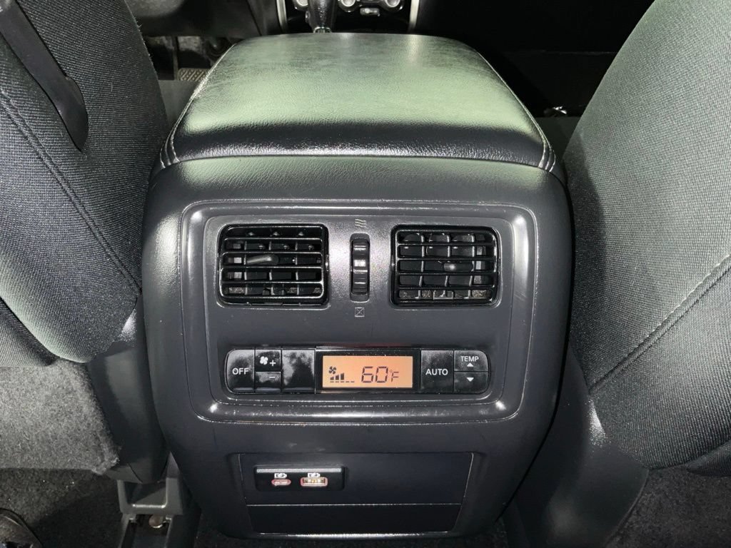 Used 2019 Nissan Pathfinder SV FWD image 18