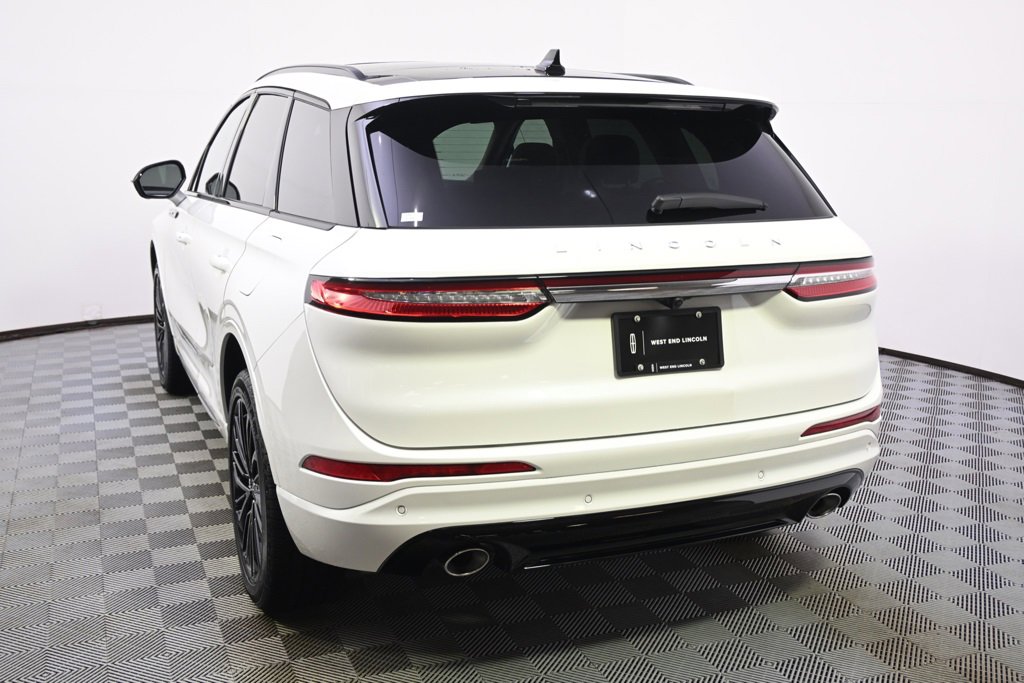 New 2026 Lincoln Corsair Reserve w/ Jet Appearance Package image 4