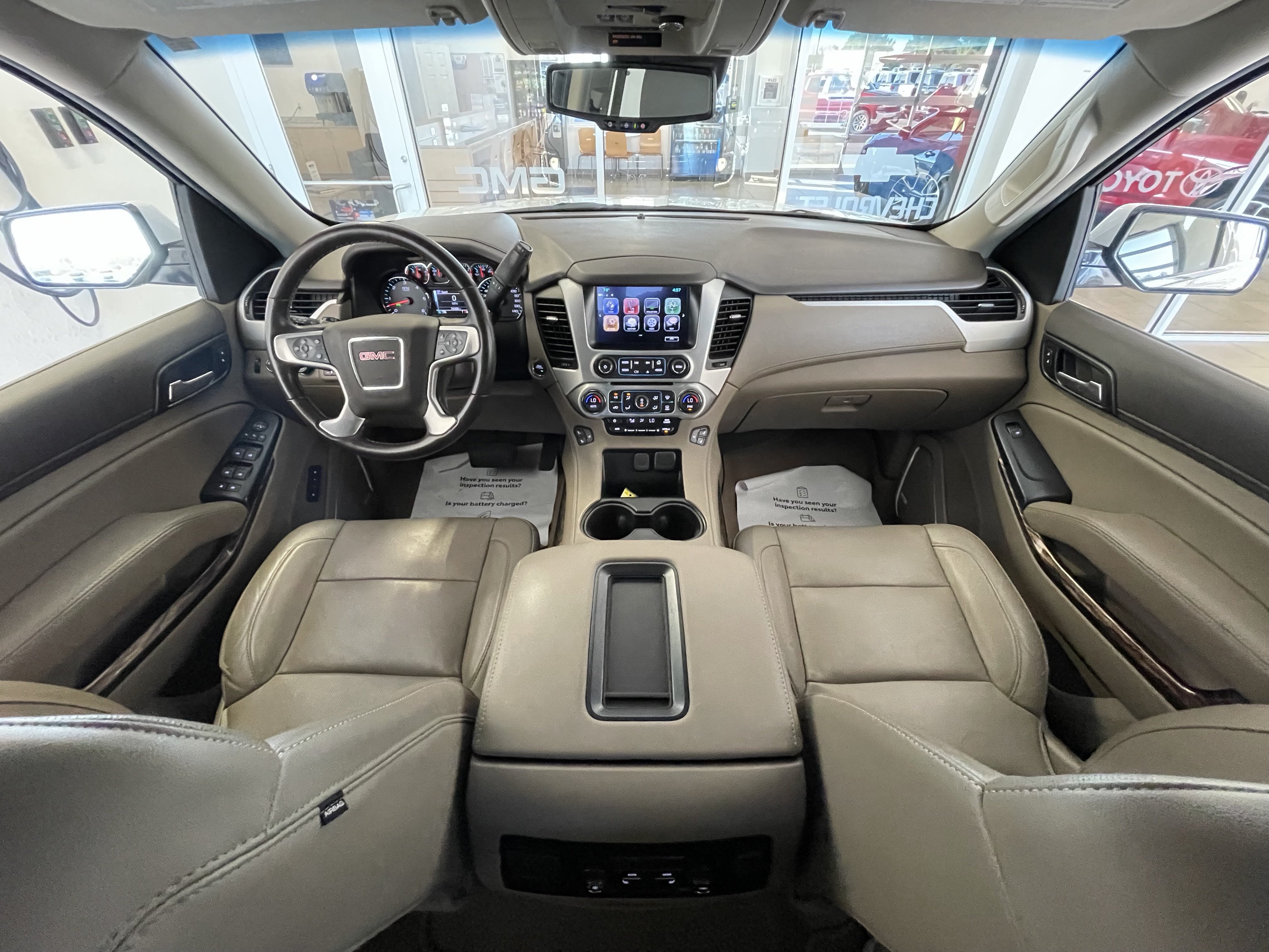 Certified 2019 GMC Yukon SLT w/ Premium Edition AWD/4WD image 12