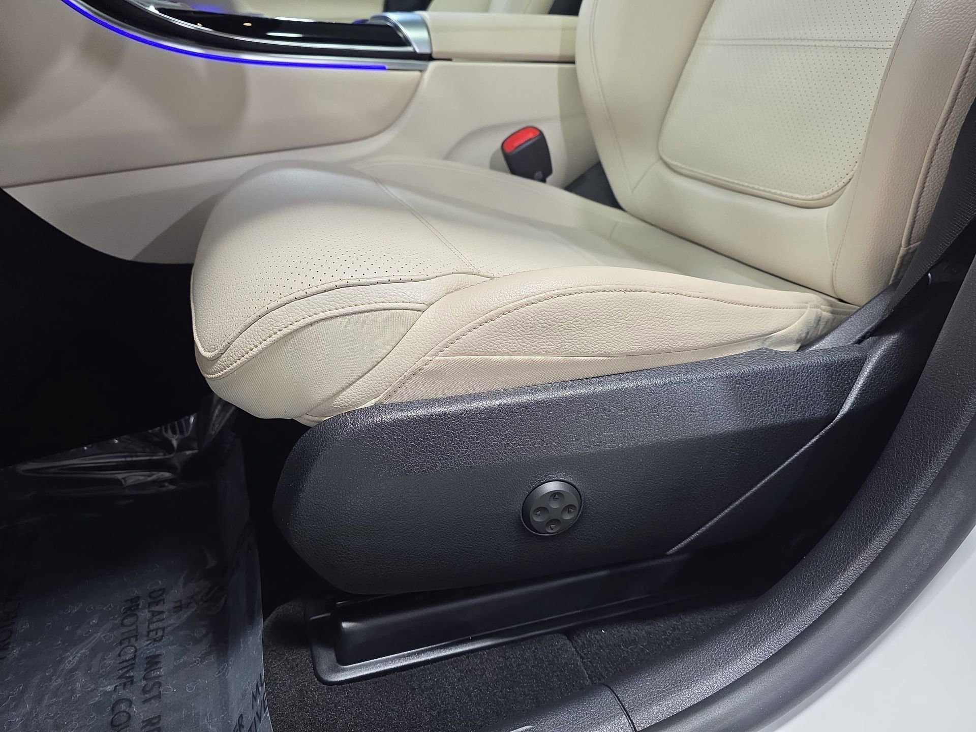 Used 2023 Mercedes-Benz GLC 300 GLC 300 image 28