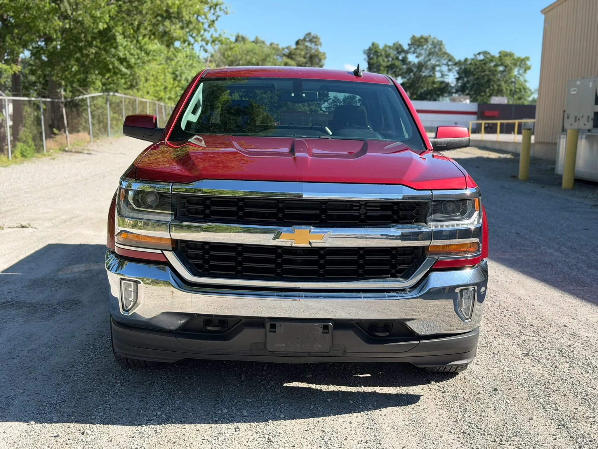 Used 2018 Chevrolet Silverado 1500 LT w/ All Star Edition AWD/4WD image 2