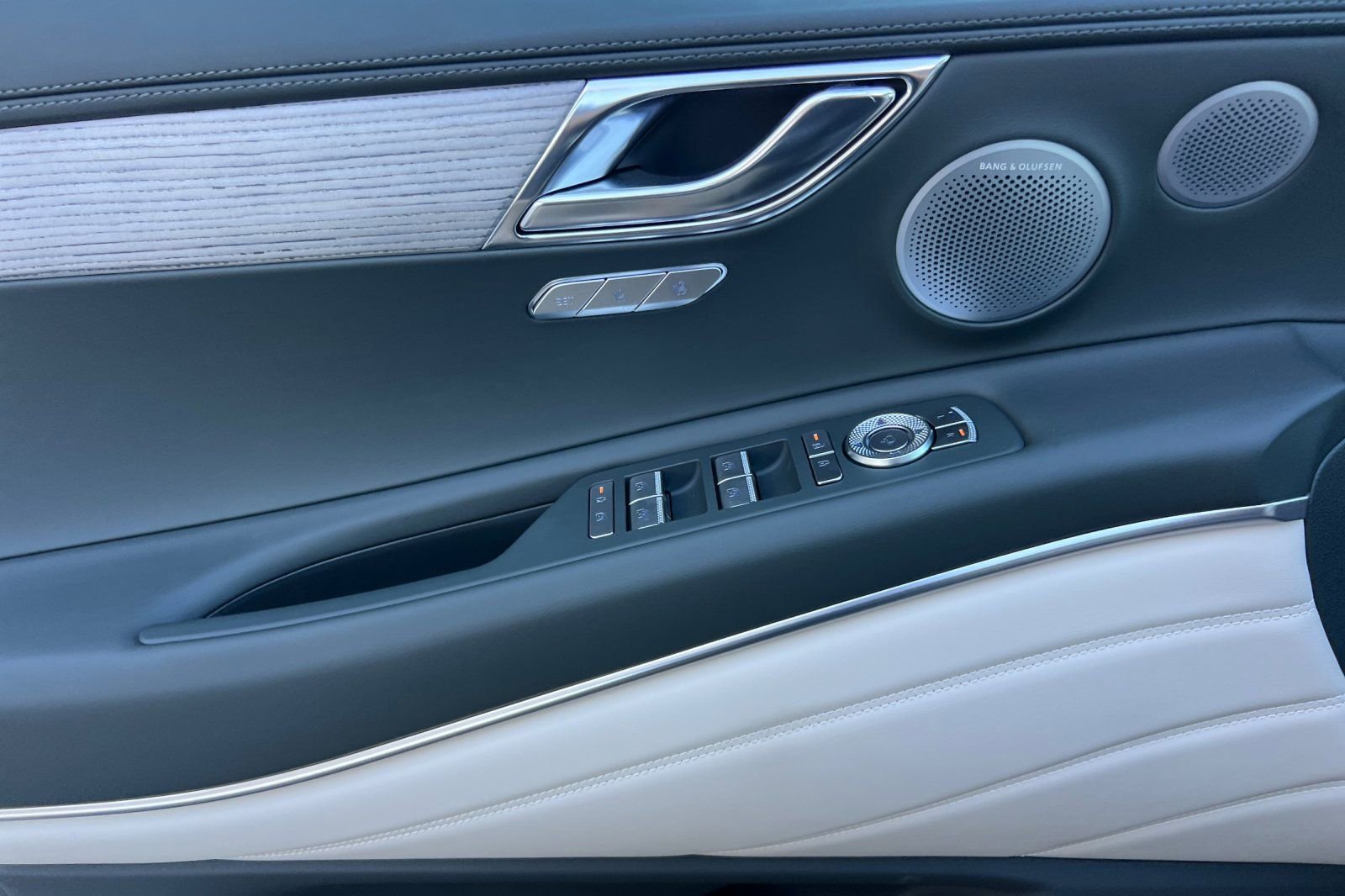 New 2026 Genesis GV80 2.5T Prestige image 12