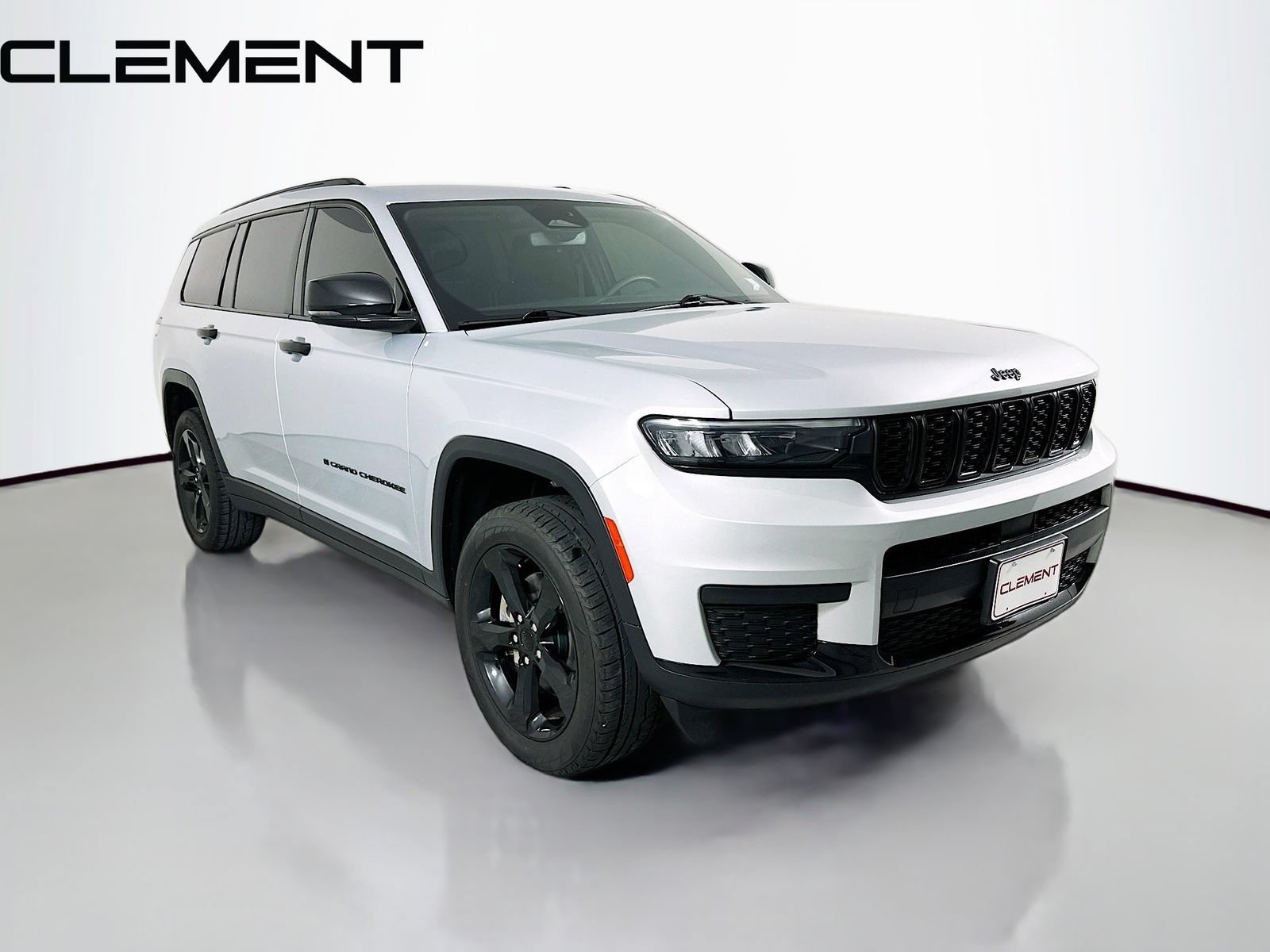 Used 2023 Jeep Grand Cherokee L Laredo AWD/4WD image 5