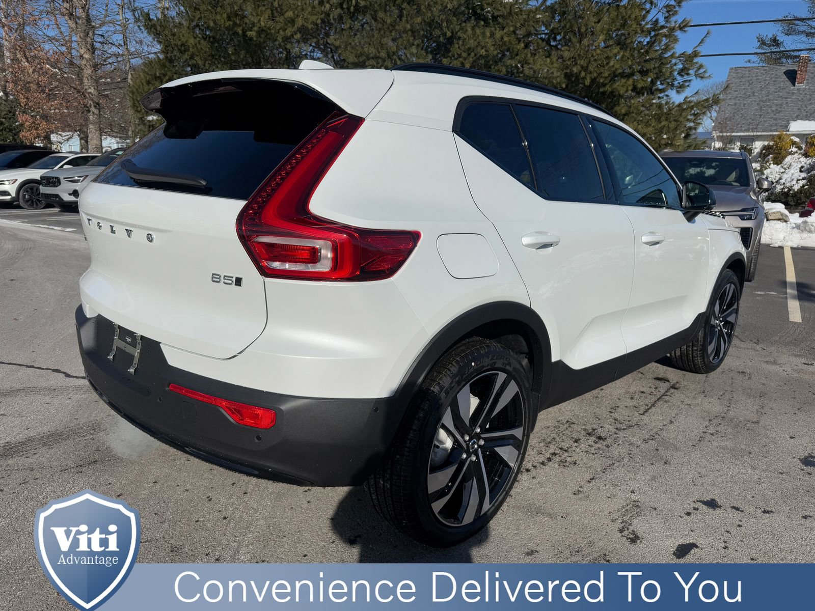 New 2026 Volvo XC40 B5 Plus w/ Climate Package image 8