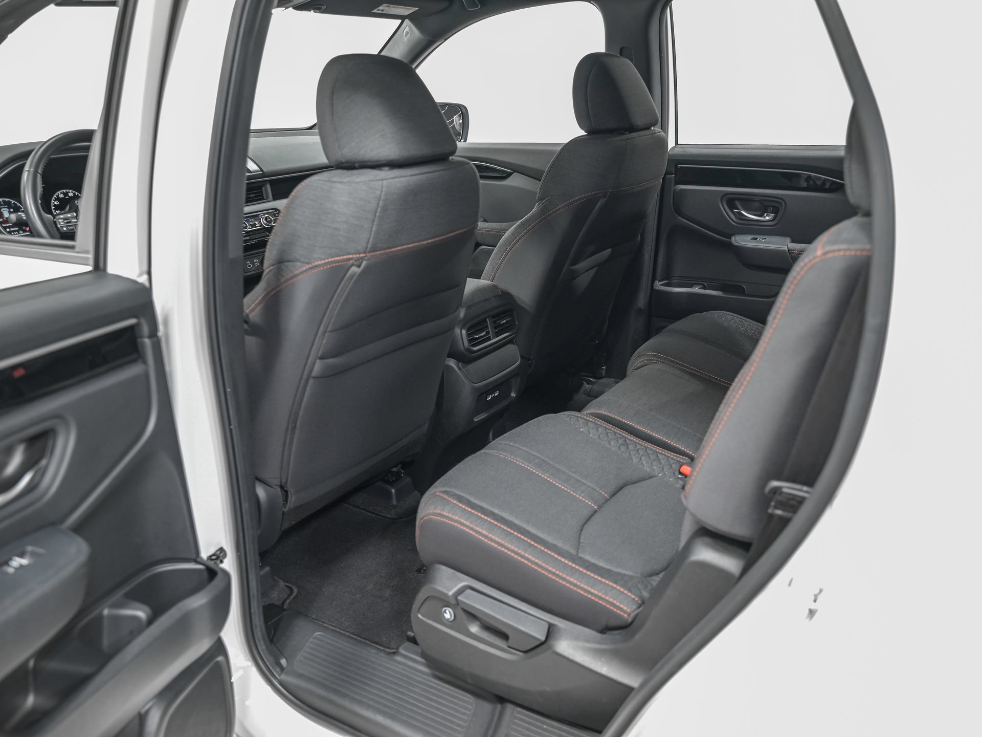 Used 2023 Honda Pilot Sport image 27