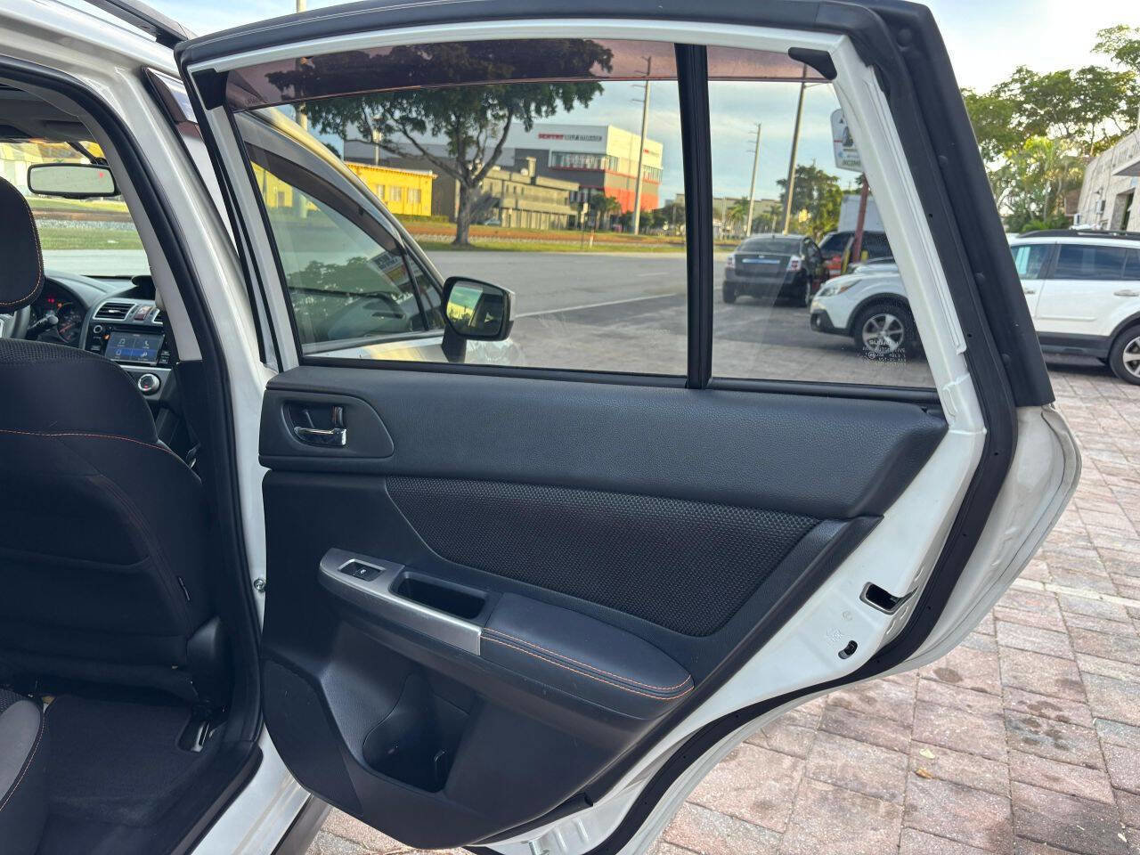 Used 2016 Subaru Crosstrek 2.0i Premium w/ Moonroof Package image 18