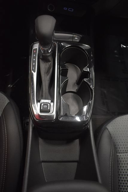 Used 2025 Chevrolet Trax LT FWD image 28