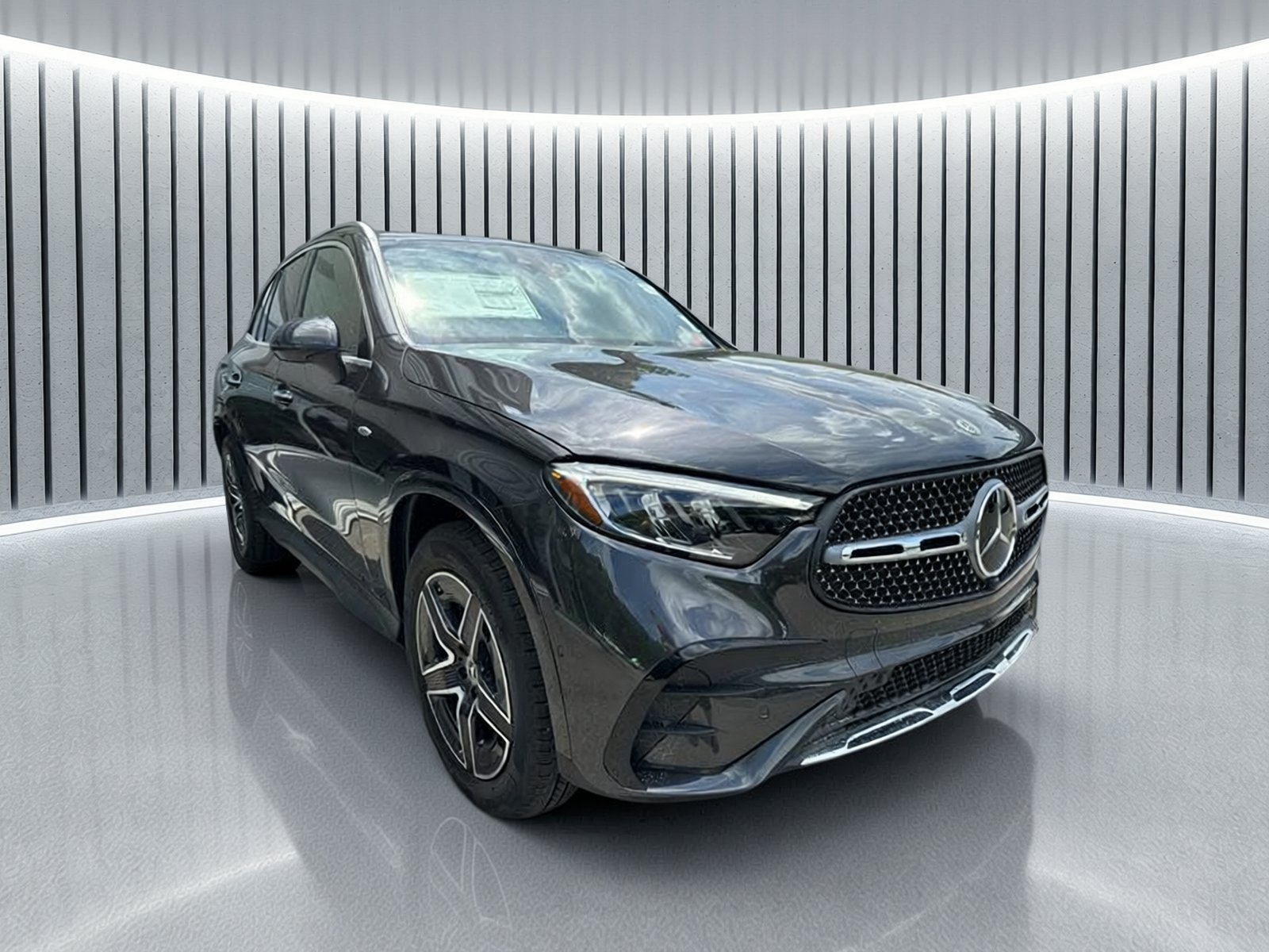New 2025 Mercedes-Benz GLC 350e 4MATIC