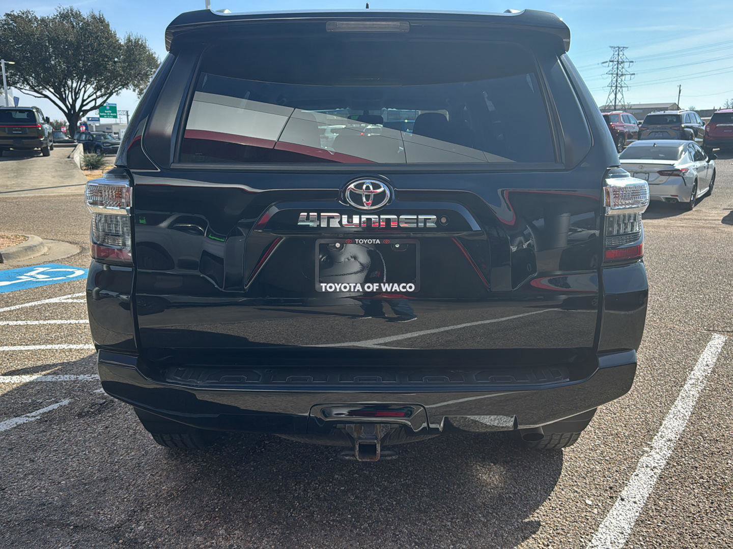 Used 2018 Toyota 4Runner SR5 image 4