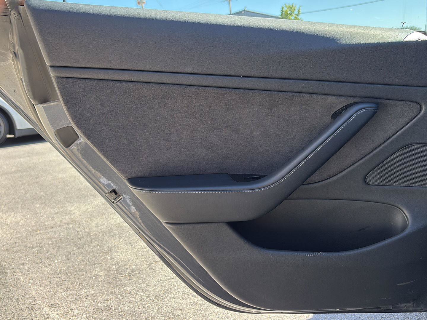 Used 2018 Tesla Model 3 Long Range AWD/4WD image 17