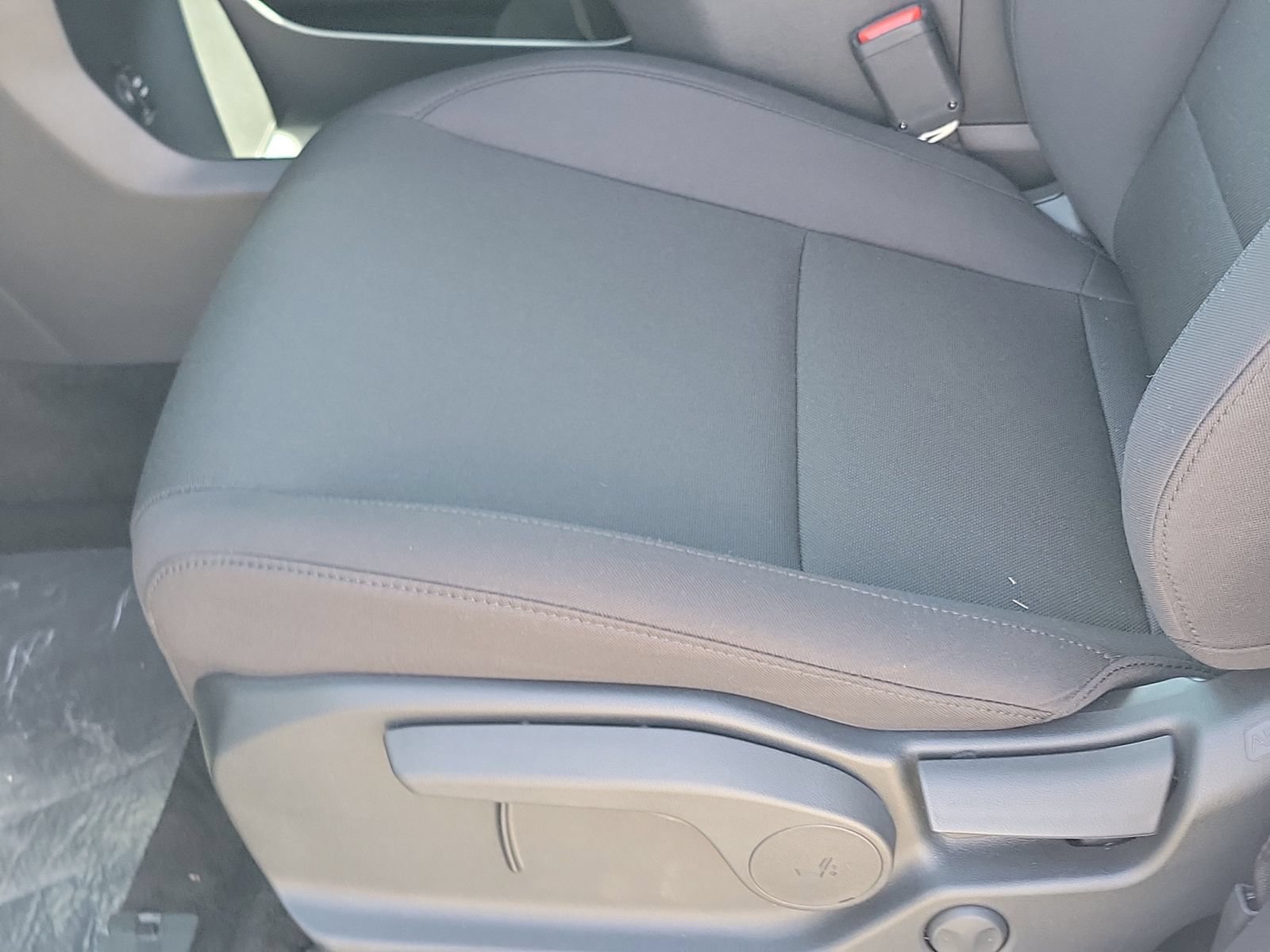New 2026 Hyundai Santa Fe SE FWD image 16