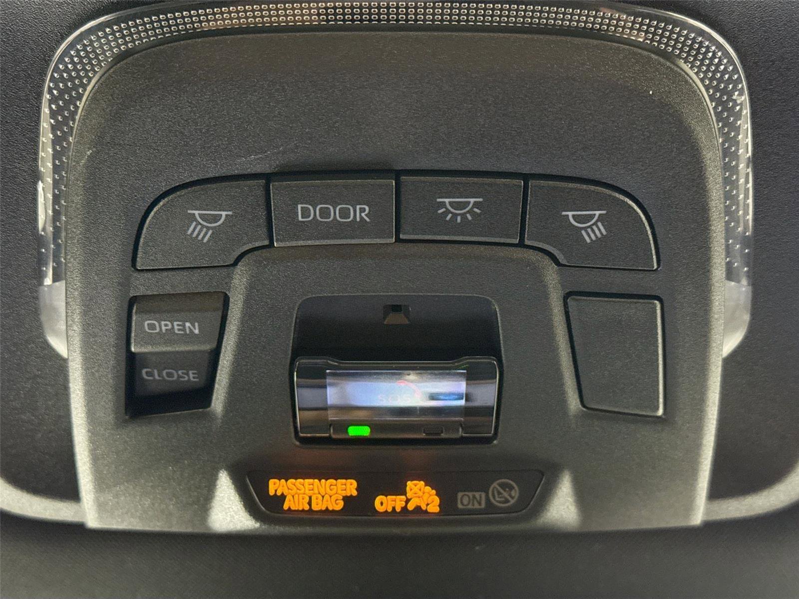 Certified 2023 Toyota Crown Limited image 22