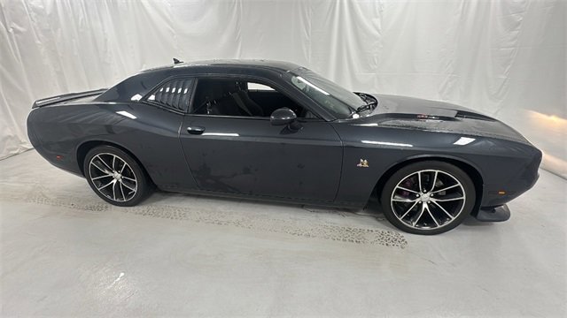 Used 2016 Dodge Challenger R/T Scat Pack image 2
