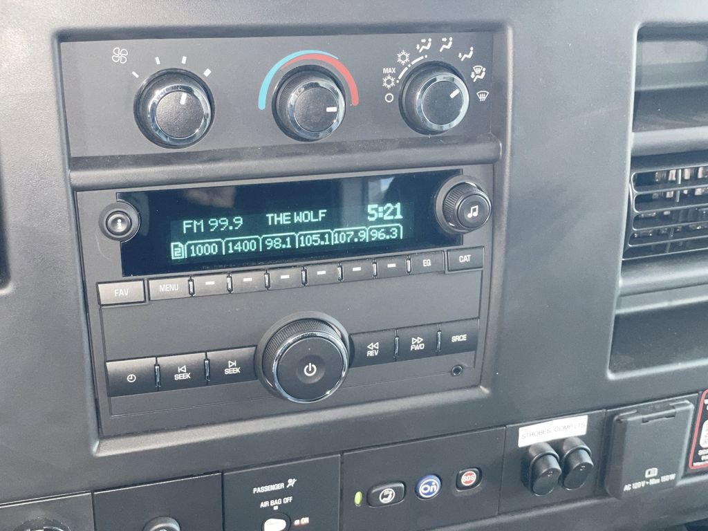 New 2025 GMC Savana 3500 w/ Power Convenience Package image 17