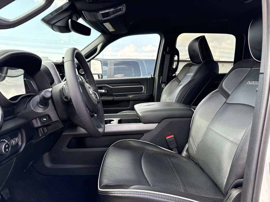 Used 2025 RAM 2500 Laramie AWD/4WD image 19
